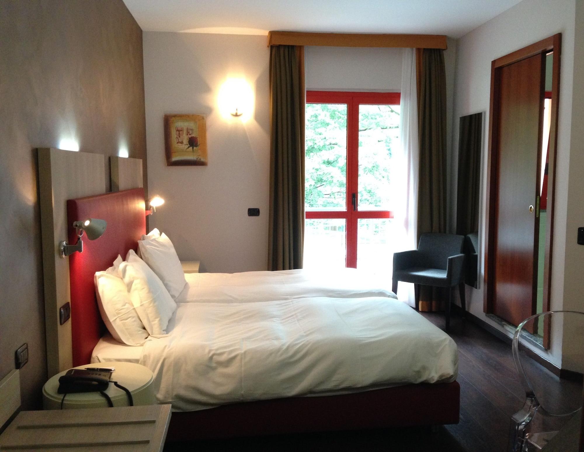 Hotel L'Approdo 페텐나스코 외부 사진